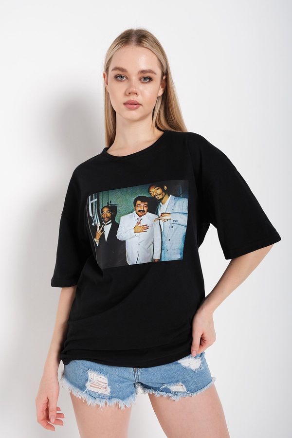 Know Know Women's Black Müslüm Gürses Printed T-Shirt.
