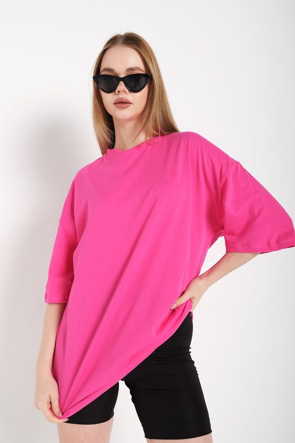 Know Know Women's Fuchsia Oversized T-shirt