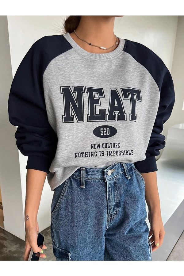 Know Know Women's Gray Neat 520 Printed Oversized Sweatshirt