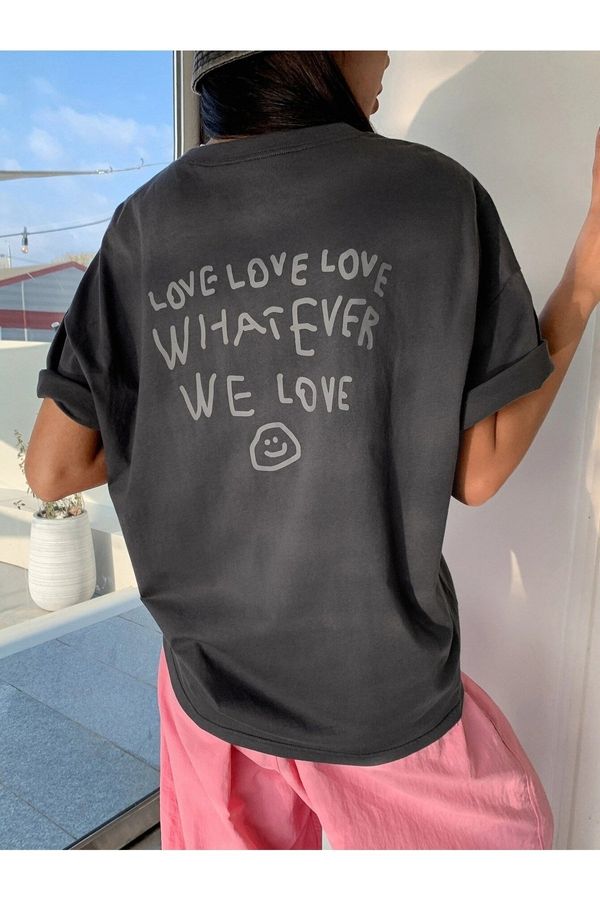 Know Know Women's Smoked Love Love Love Printed Oversized T-shirt.