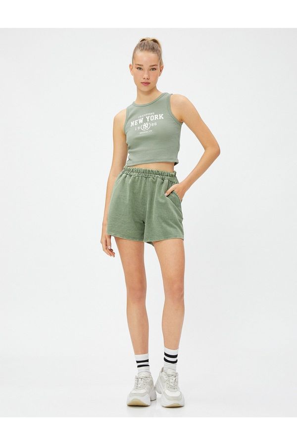 Koton Koton Basic Shorts. Relaxed fit with an elasticated waist.