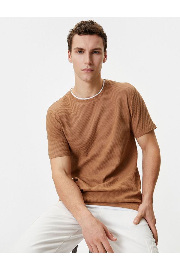 Koton Koton Basic T-Shirt Fabric Detailed Crew Neck Slim Fit Textured