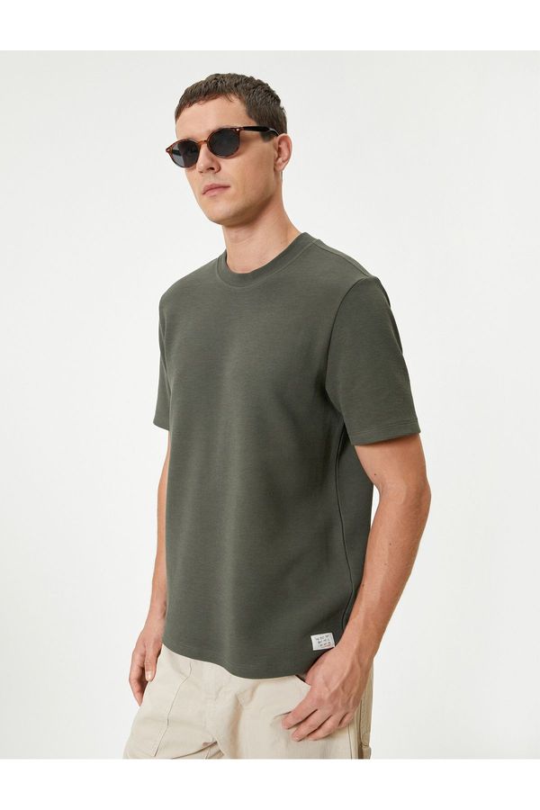 Koton Koton Basic T-Shirt Label Detailed Crew Neck Short Sleeve Cotton
