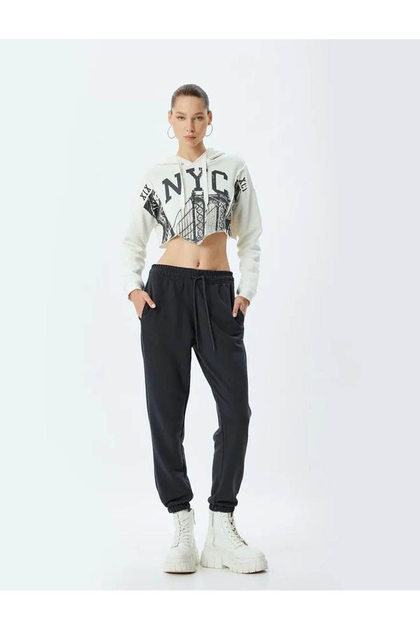 Koton Koton Jogger Sweatpants Pocket Detailed Tied Waist Ribbed Comfortable Cut