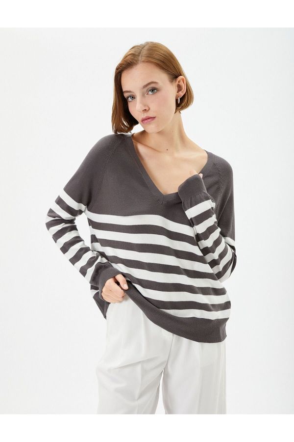 Koton Koton Knitwear Sweater V-Neck Long Sleeve Viscose Blend