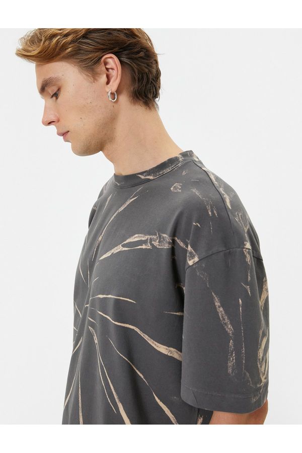 Koton Koton Oversize T-Shirt Abstract Printed Crew Neck Short Sleeve