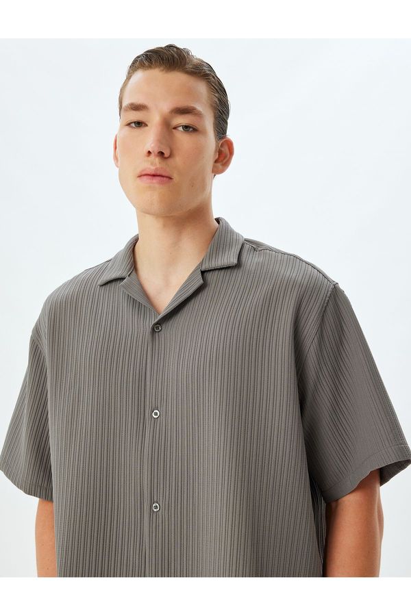 Koton Koton Short Sleeve Shirt Textured Turn-down Collar Button-down