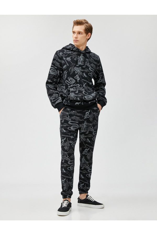 Koton Koton Skull Printed Sweatpants with Lace Waist Pocket