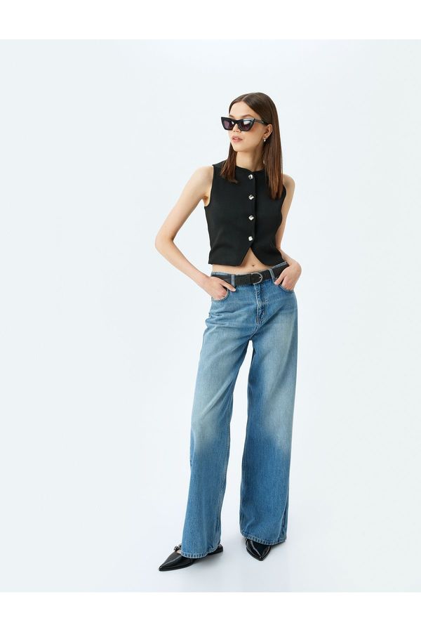 Koton Koton Sleeveless Buttoned Crew Neck Knitwear Vest