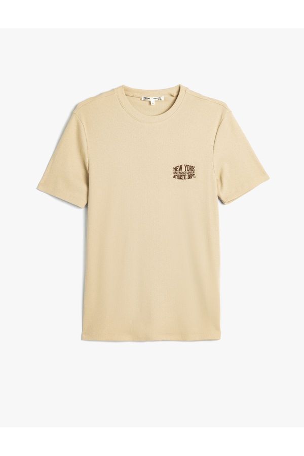 Koton Koton Slim Fit T-Shirt Slogan Embroidered Short Sleeve Crew Neck Cotton