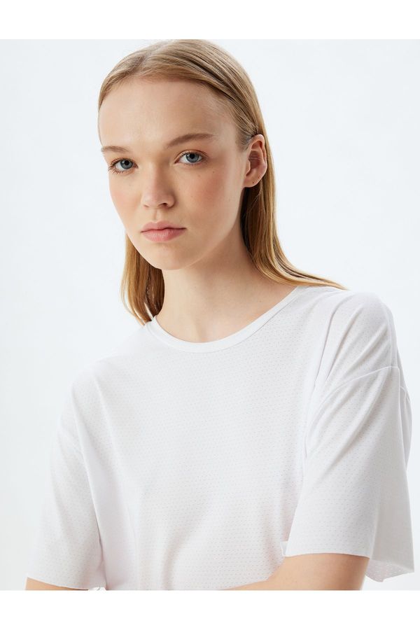 Koton Koton Sports T-Shirt Breathable Fabric Oversize Crew Neck Short Sleeve