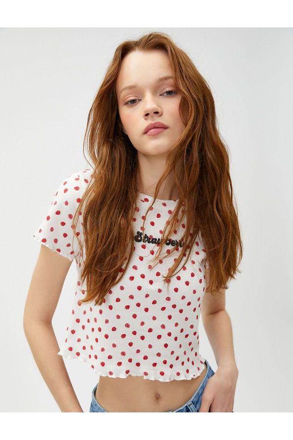 Koton Koton Strawberry Printed Crop T-Shirt Short Sleeve Crew Neck