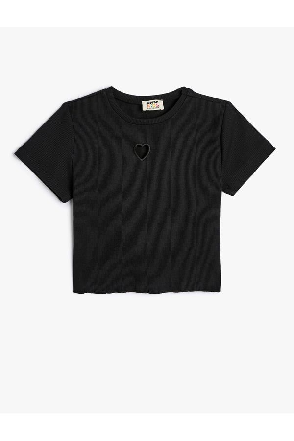 Koton Koton T-Shirt Short Sleeve Crew Neck Heart Window Detailed Camisole