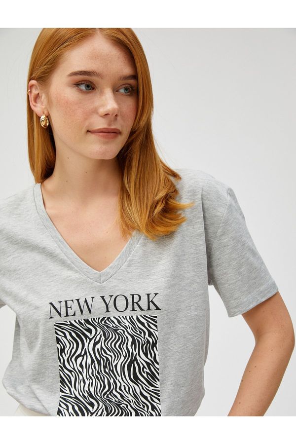 Koton Koton Zebra Printed V-Neck Short Sleeve T-Shirt