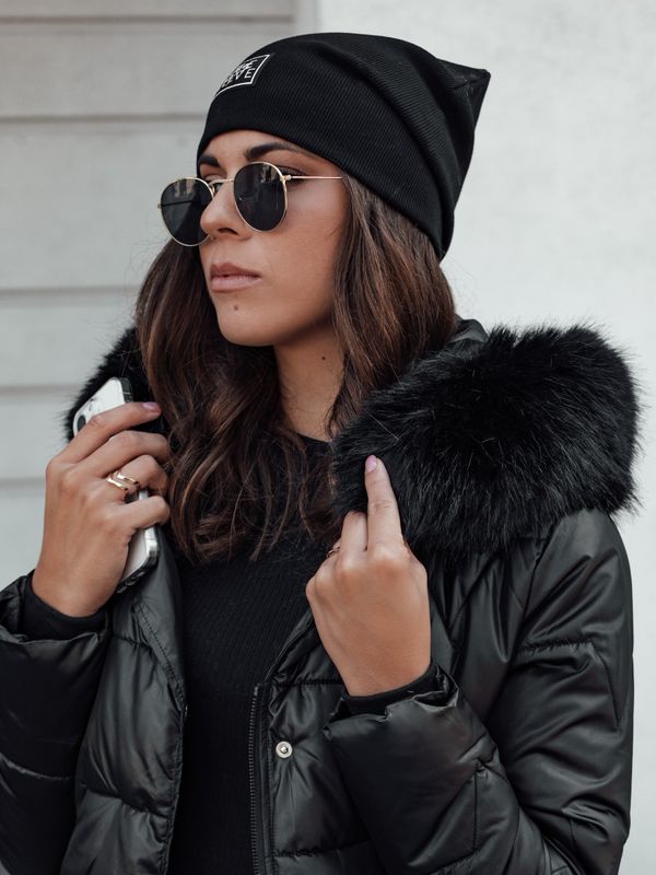 DStreet Kurtka damska STYLOWQ długa pikowana z futerkiem czarna Dstreet