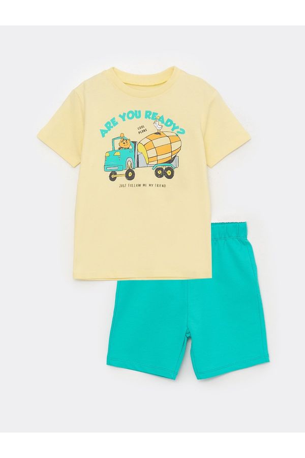 LC Waikiki LC Waikiki Crew Neck Printed Baby Boy T-Shirt And Shorts 2-Pack