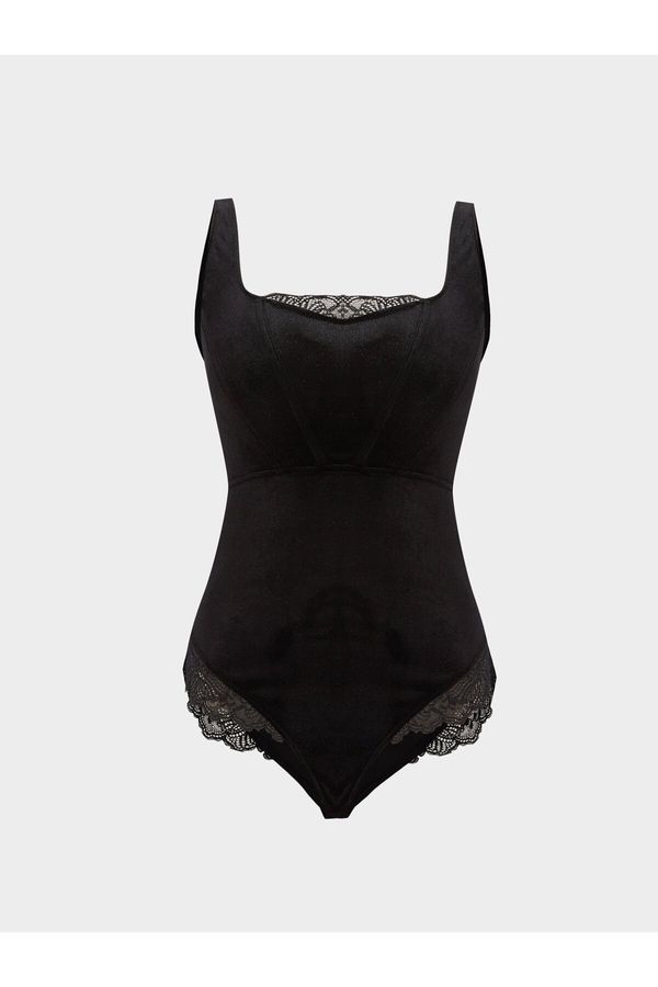 LC Waikiki LC Waikiki Lace Detailed Velvet Bodysuit