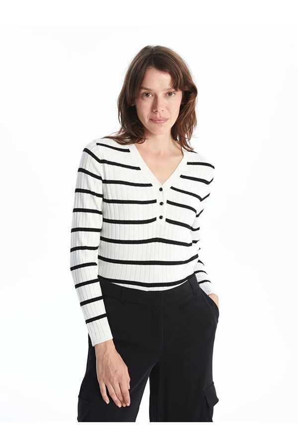 LC Waikiki LC Waikiki LCWAIKIKI Basic Ecru Striped V Neck Striped Long Sleeve Women's Knitwear Sweater