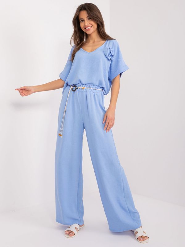 Fashionhunters Light blue straight fabric trousers