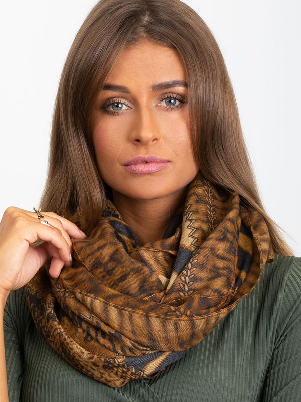 Fashionhunters Light brown shawl with animal patterns