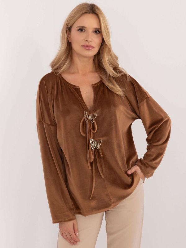 Fashionhunters Light brown velour blouse large size