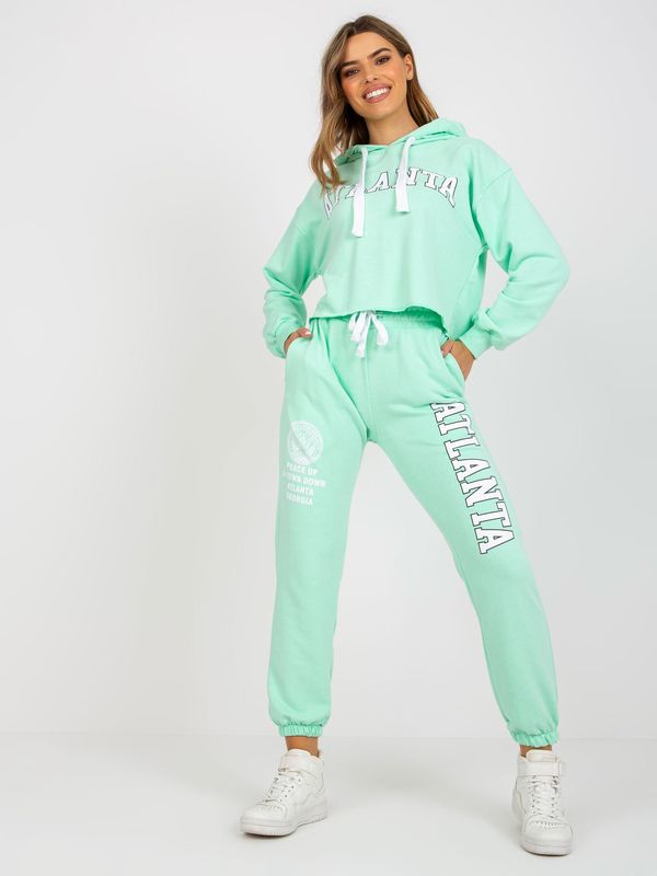 Fashionhunters Light green tracksuit with sweatshirt