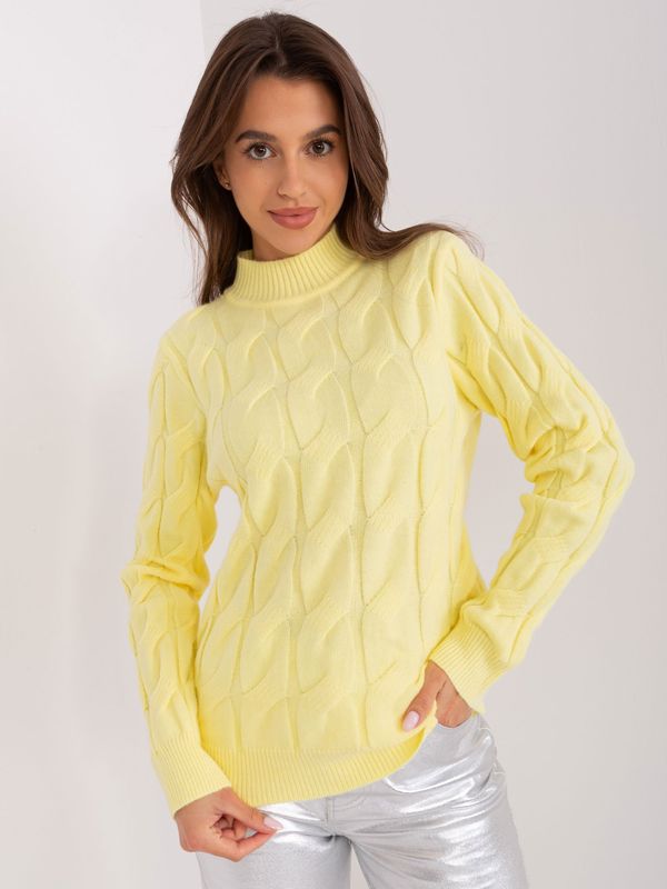 Fashionhunters Light yellow sweater with cables and turtleneck