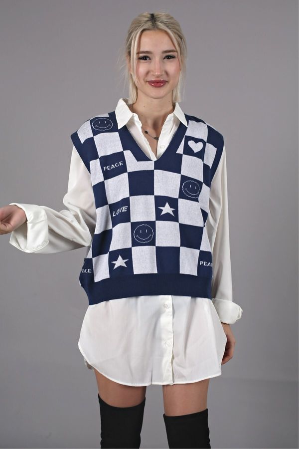 Madmext Madmext Indigo V-Neck Checkered Pattern Regular Fit Womens Sweater.