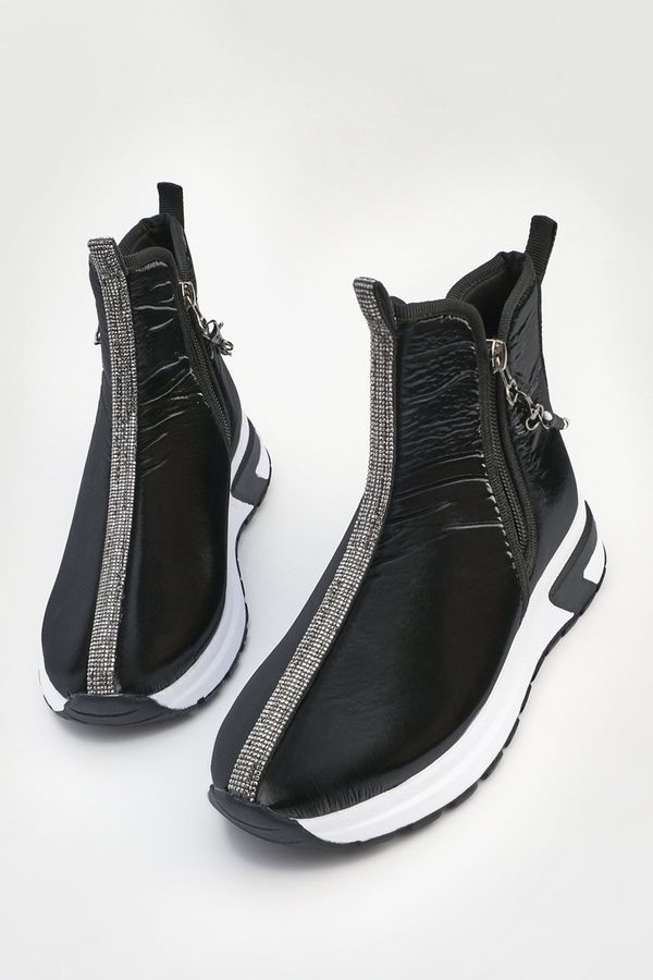 Marjin Marjin Women's Thick Sole Stones and Zippered Sports Boots Cunes Black.