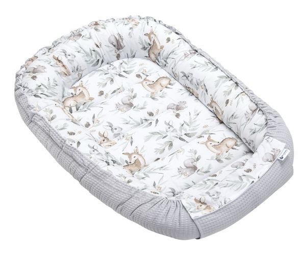 Medi Partners Medi Partners Baby cocoon/nest – Waffle – Deer in leaves + gray Waffle