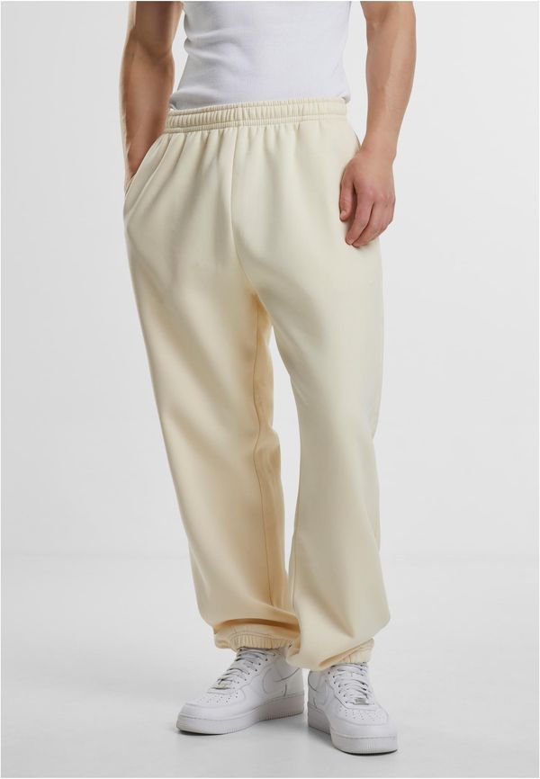 Urban Classics Men's basic sweatpants Fluffy cream