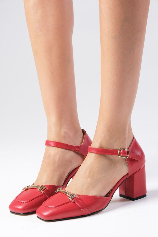 Mio Gusto Mio Gusto Avila Red Women's Flat Toe Heeled Shoes.