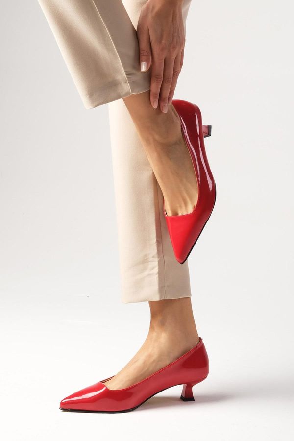 Mio Gusto Mio Gusto Carmen Red Color Patent Leather Short Heel Shoes