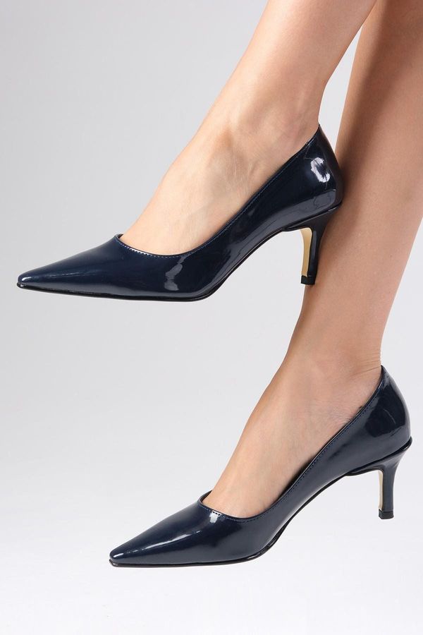 Mio Gusto Mio Gusto Claudine Navy Blue Color Patent Leather Chunky Pointed Toe Women's High Heel Shoes