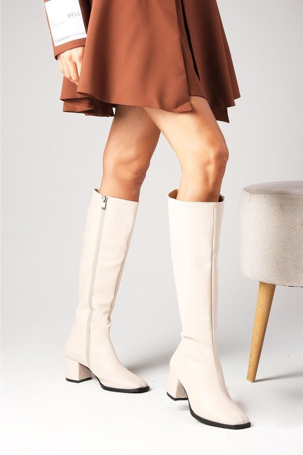 Mio Gusto Mio Gusto Courtney Beige Women's Flat Toe Women's Heeled Boots with Zipper at the Side, Thin Faux Für Lined.