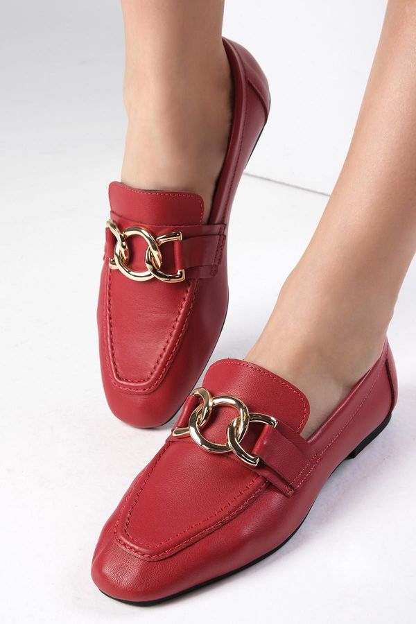 Mio Gusto Mio Gusto Dakota Genuine Leather Red Color Chain Accessory Flat Toe Women's Loafer Shoes