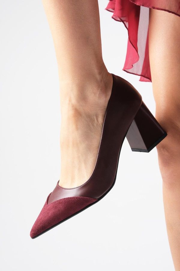 Mio Gusto Mio Gusto Whitney Burgundy Color Block Heeled Women's Heeled Shoes