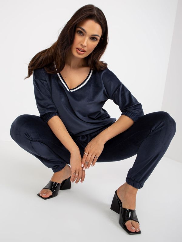 Fashionhunters Navy blue women's velour set with 3/4 sleeves