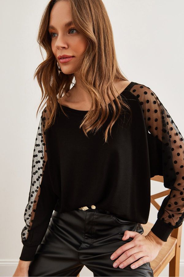 Olalook Olalook Women's Black Polka Dot Tulle Detailed Bat Draped Viscose Blouse