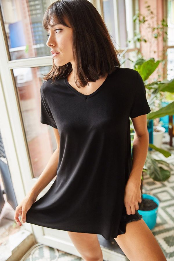 Olalook Olalook Women's Black V-Neck with slits and loose, loose fit T-Shirt