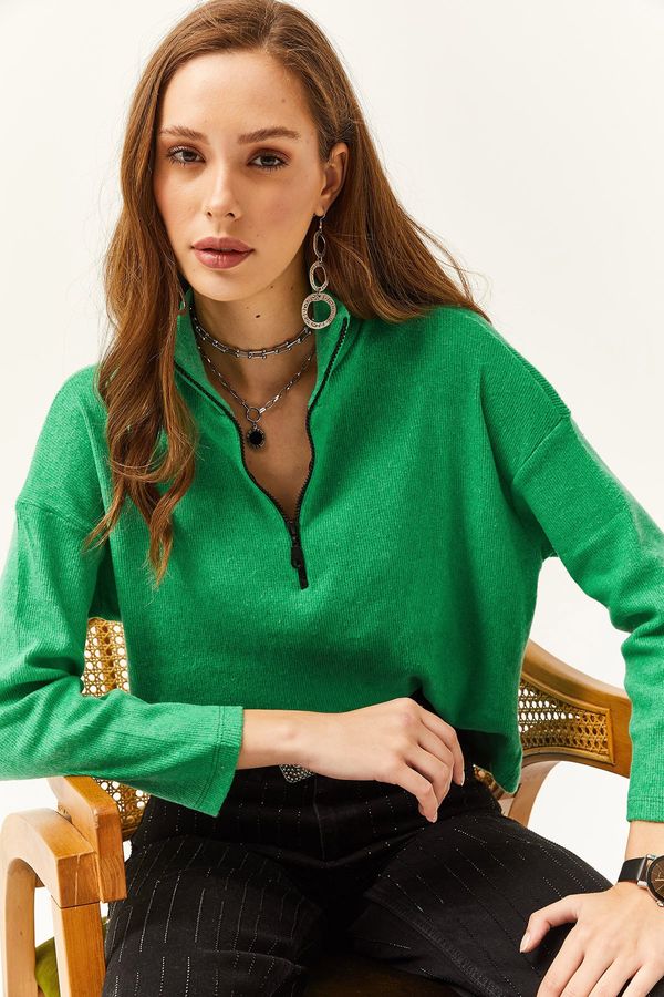 Olalook Olalook Women's Grass Green Zippered High Collar Rose Gold Sweater