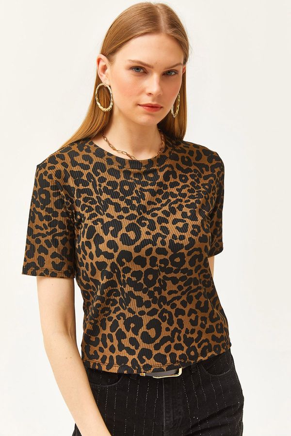 Olalook Olalook Women's Leopard Mink Ribbed Crop Knitted T-Shirt
