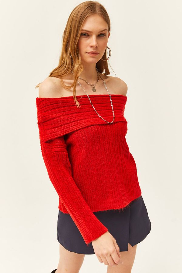 Olalook Olalook Women's Red Madonna Collar Soft Textured Knitwear Sweater