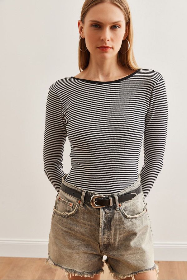 Olalook Olalook Women's Striped Black Double-Sided Flexible Blouse