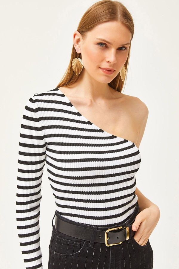 Olalook Olalook Women's Striped White One Shoulder Waist Top Crop Knitwear Blouse