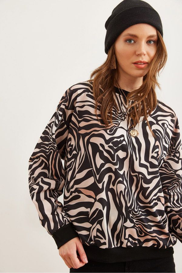 Olalook Olalook Women's Zebra Beige Basic Soft Texture Casual Sweatshirt