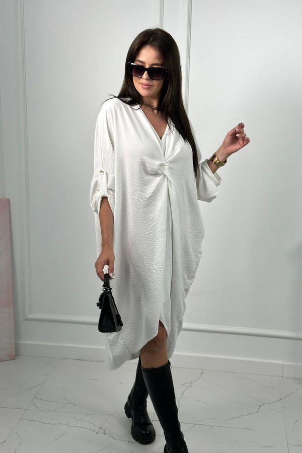 Kesi Oversize dress with V-neck in white