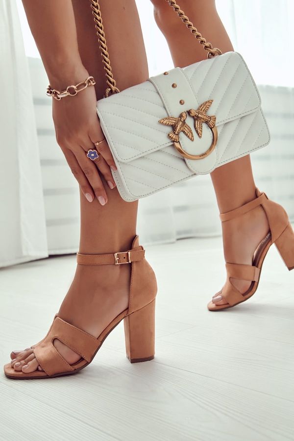 PE1 PE1 Fashionable Suede High Heels Sandals Camel Aubrey