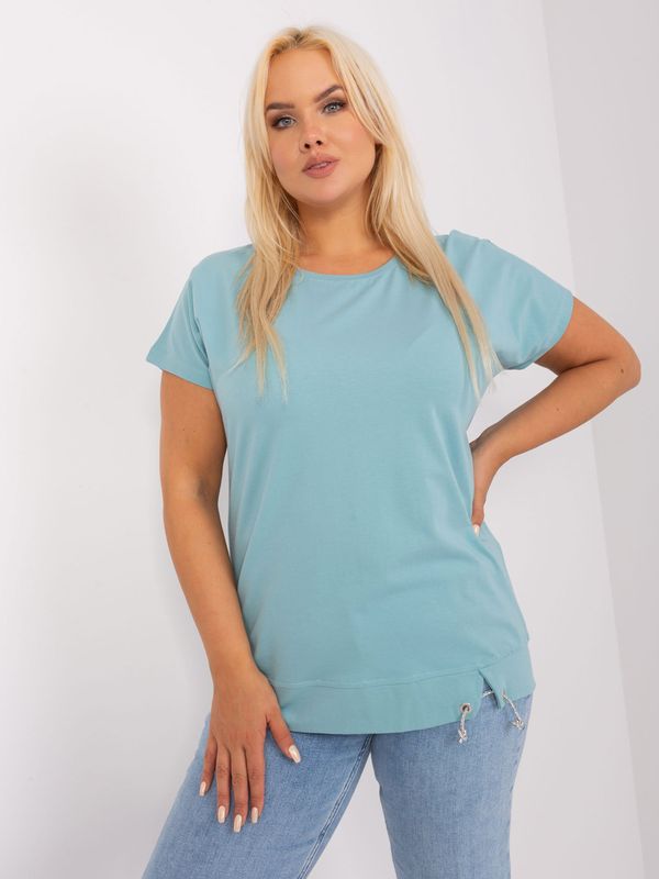 Fashionhunters Pistachio blouse of larger size with short sleeves