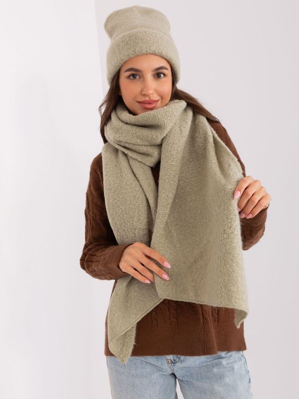 Fashionhunters Pistachio warm women's scarf